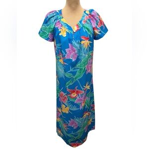Hilo Hattie Dress Women’s Sz M Blue Satin Tropical Floral Caftan Muumuu Vacation